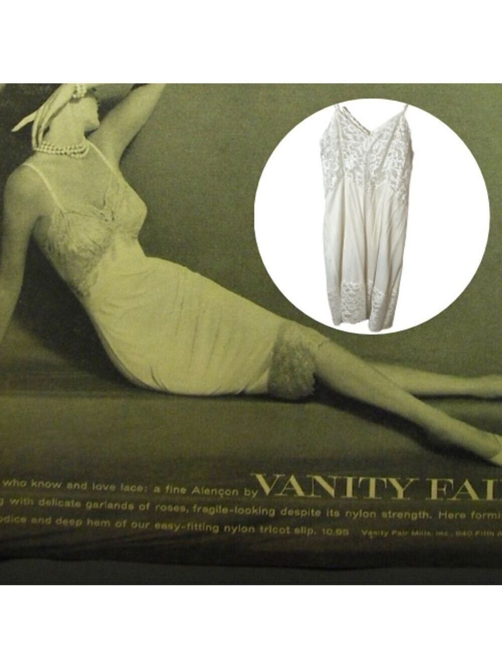Vintage 1970s Vanity Fair Full Slip, White Floral Lace Bust & Hem Chemise 38